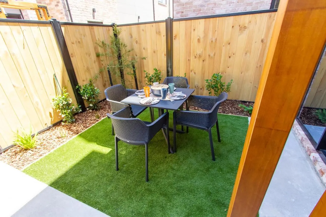 A Touch Of Luxury In Chch Cbd Apartment Christchurch New Zealand
